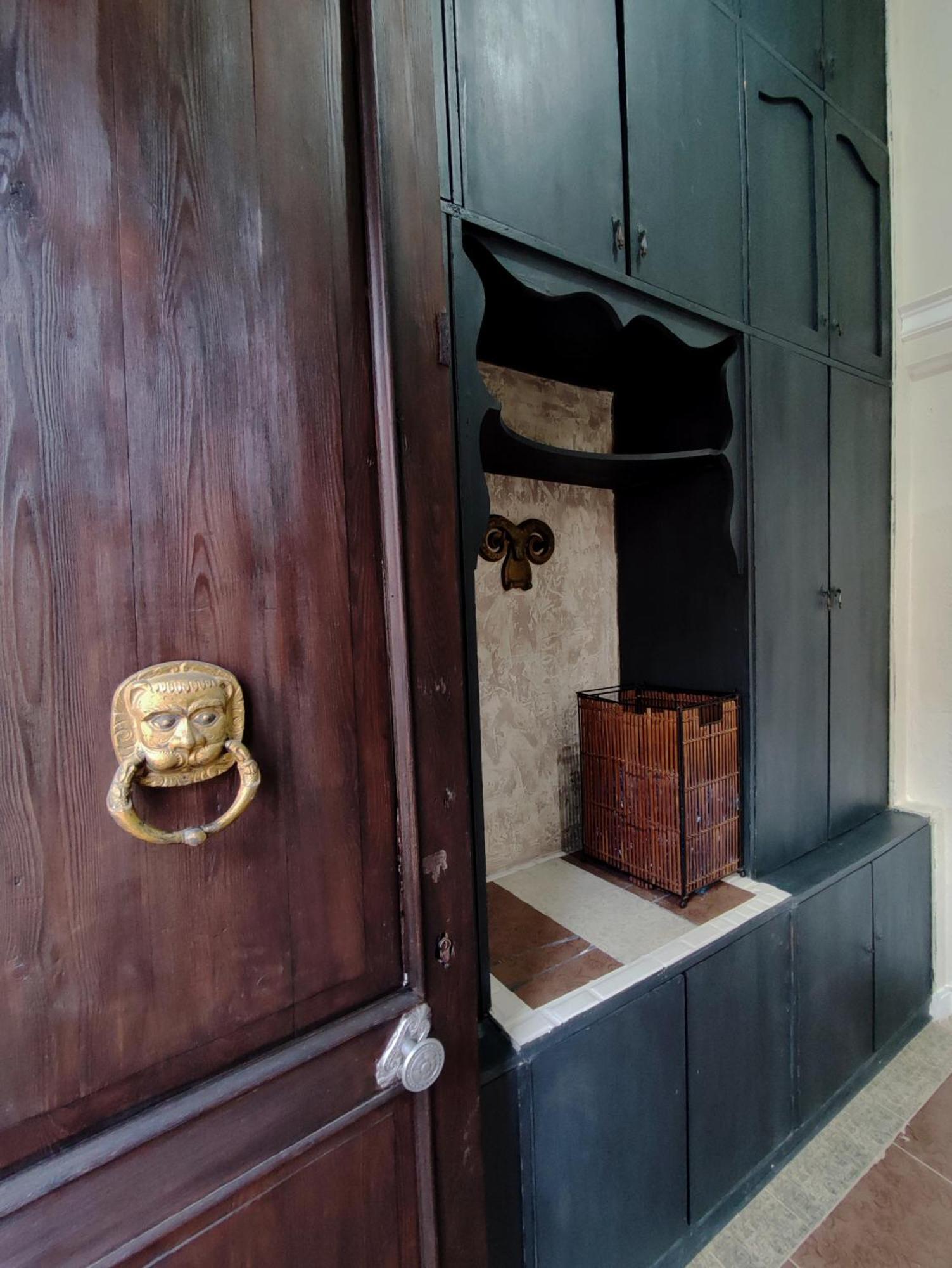 ホテル 9 Doors ティビリシ エクステリア 写真